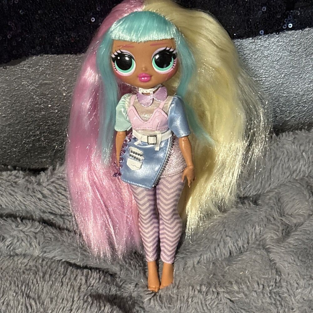 2019 Mga LOL Surprise OMG Candylicious Doll Pink, Teal Blue, Blonde Hair Used
